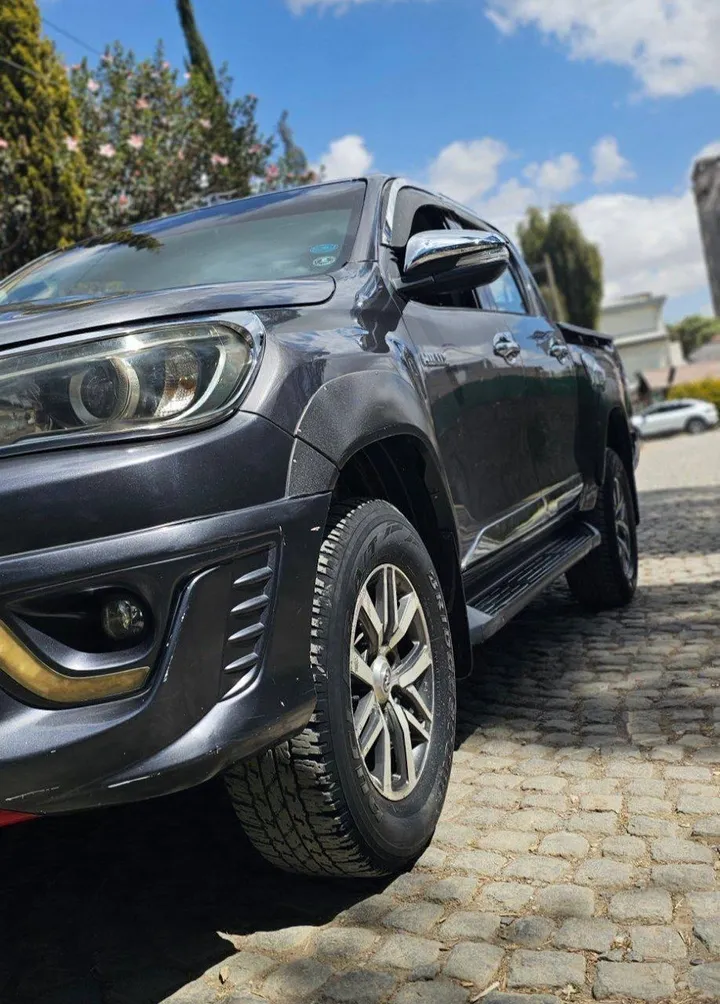 Toyota Hilux Revo Double Cab 2017 – photo 6