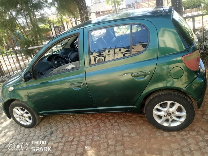 Toyota Vitz Yaris 2001 Manual – photo 5