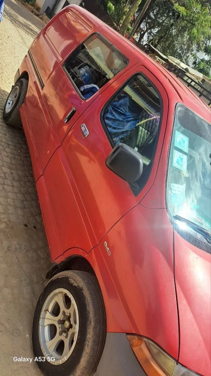 Toyota Dolphin D4-D 2005 Manual – photo 3