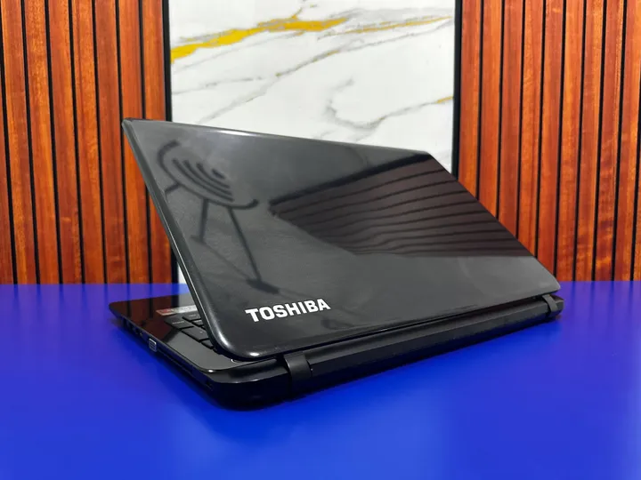 Toshiba Satellite C55-B Core i5 Laptop – photo 4