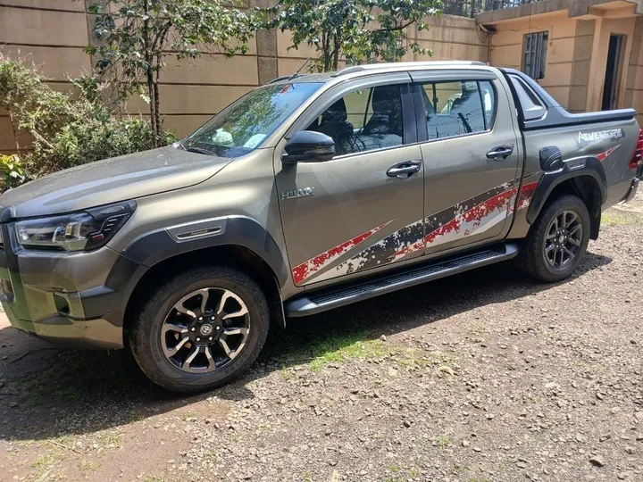 Toyota Hilux Double Cab 2022 – photo 9