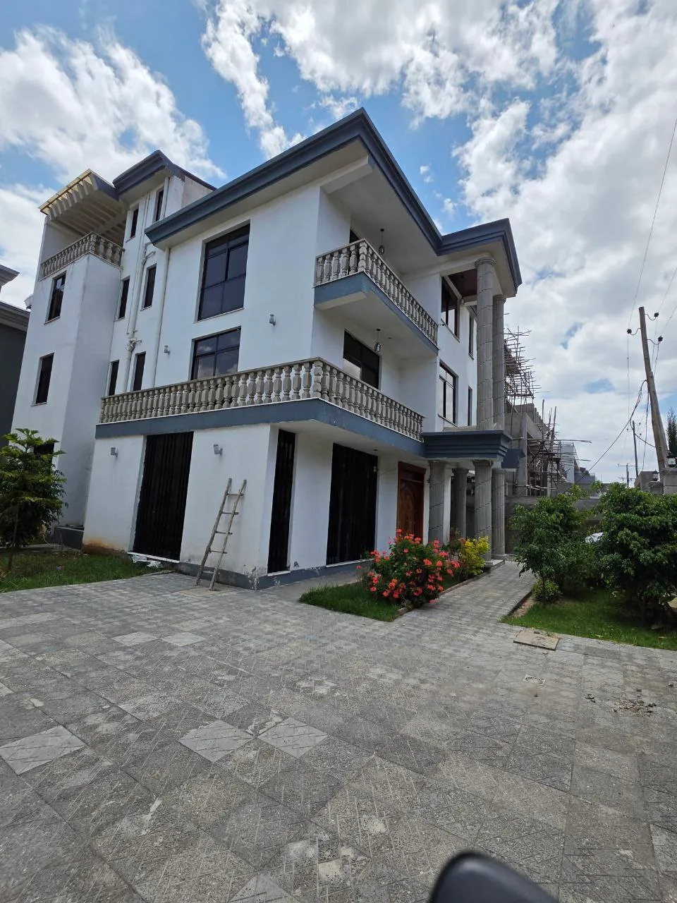 Modern G+2 9-Bedroom House Ayat – photo 3