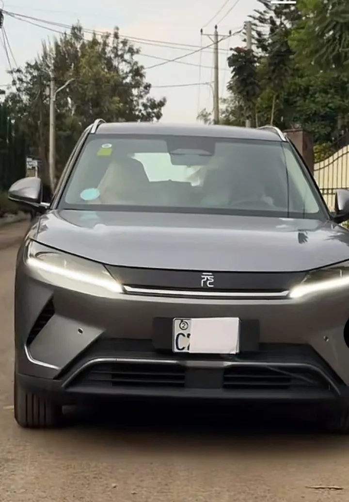 2025 SUV Full Option 7000 KM – photo 6