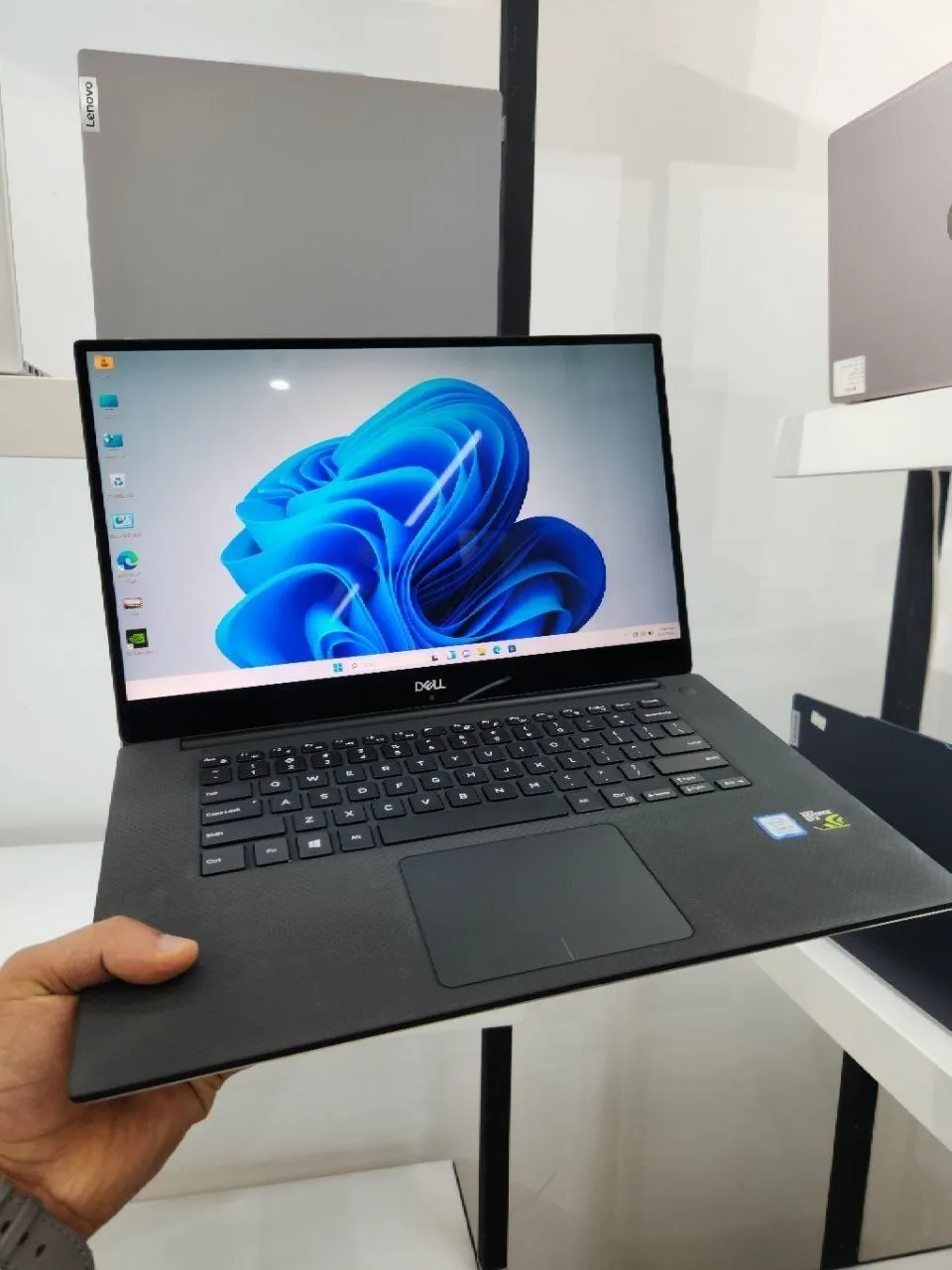 Dell XPS 15 i7 Laptop – photo 5