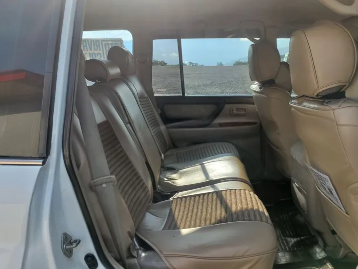 Toyota Land Cruiser 105 2007 – photo 7