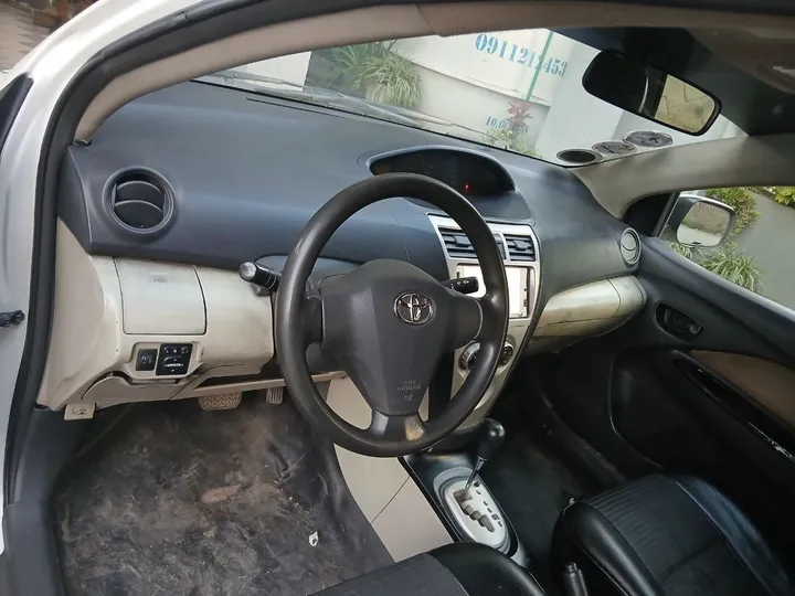 Toyota Yaris Belta 2008 – photo 3