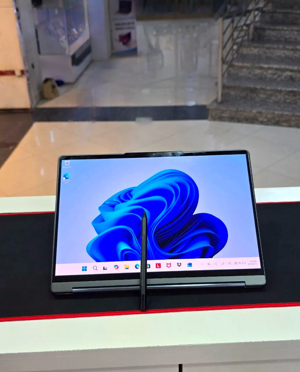 Lenovo Yoga 9i 2-in-1 Laptop – photo 3