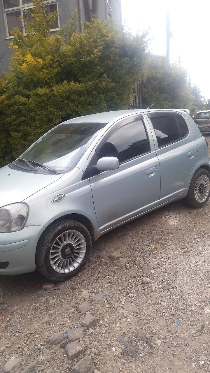 Toyota Vitz 2004 Automatic – photo 3