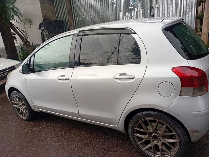 Toyota Yaris Compact 2008 – photo 4