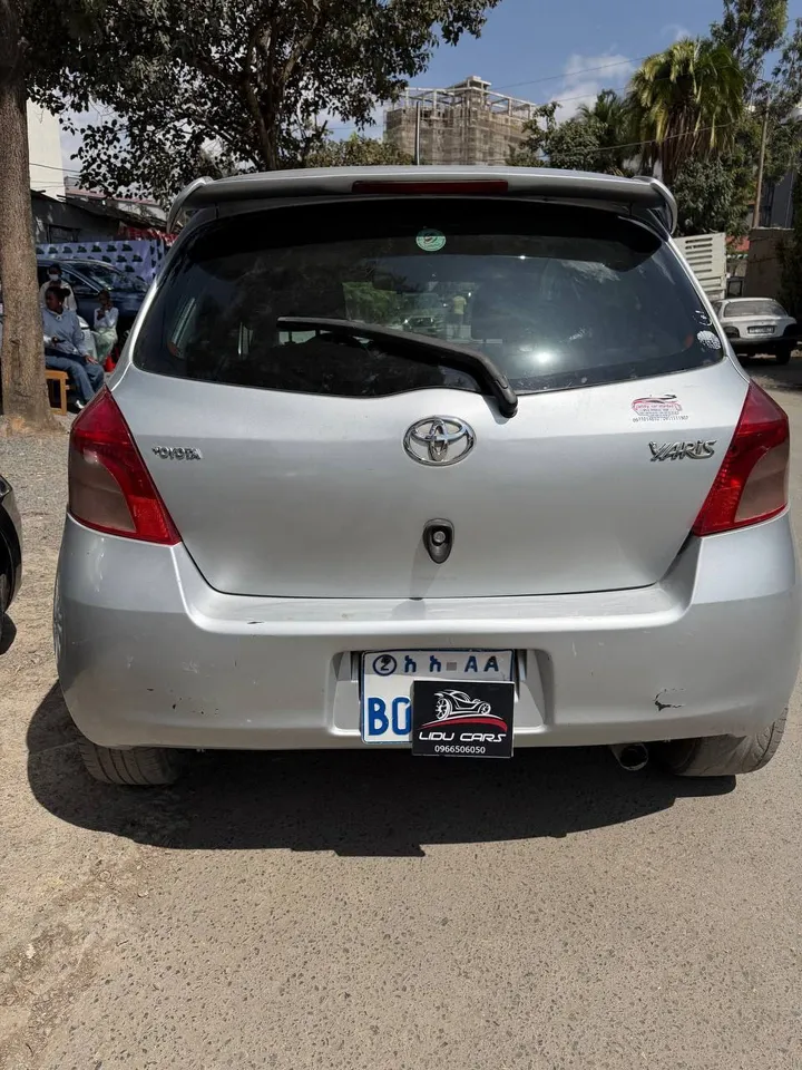 Toyota Yaris Compact 2007 – photo 5