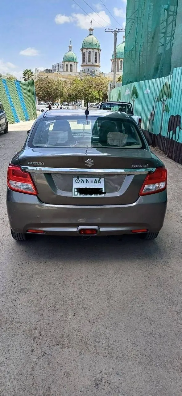 Suzuki Dzire 2021 Automatic – photo 5