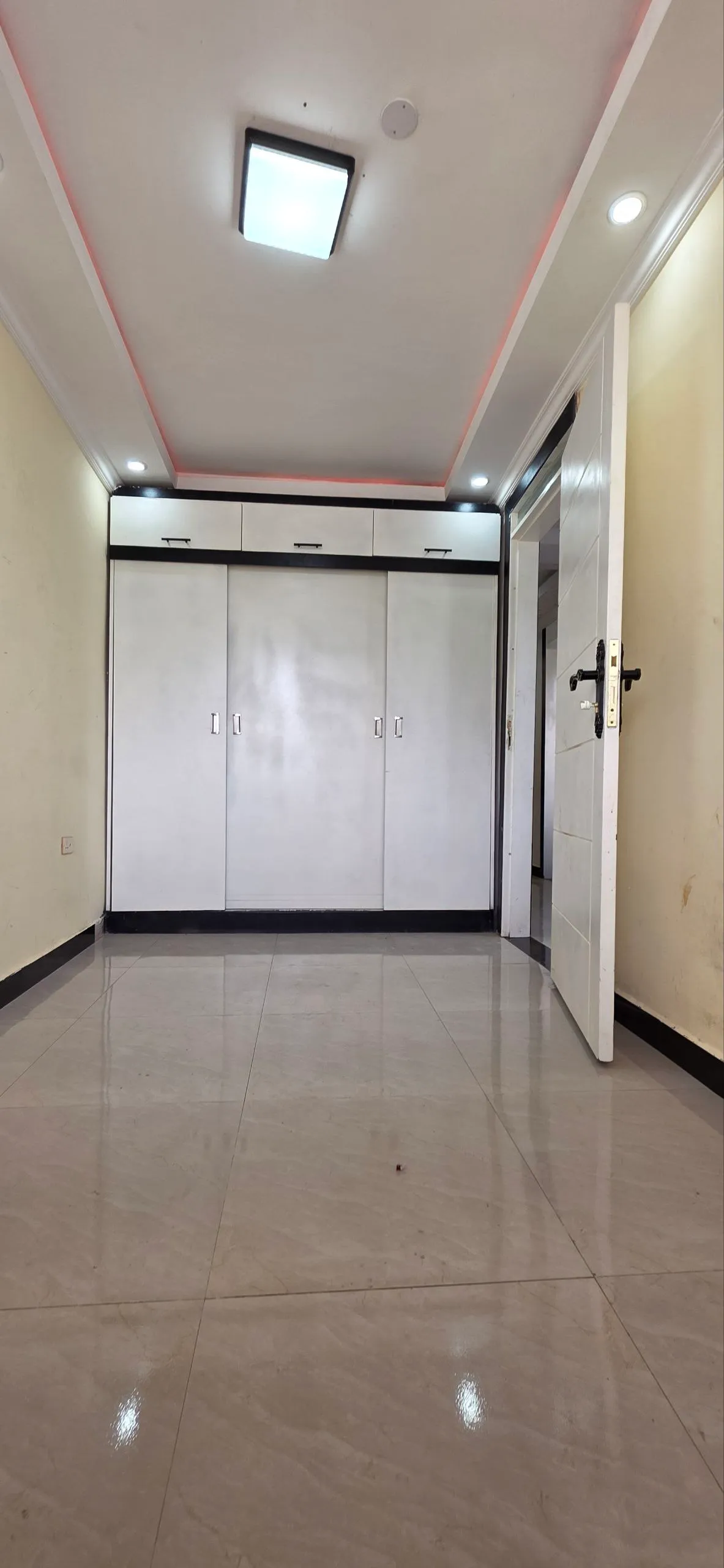 2 Bedroom Condo in Ayat 49 – photo 3