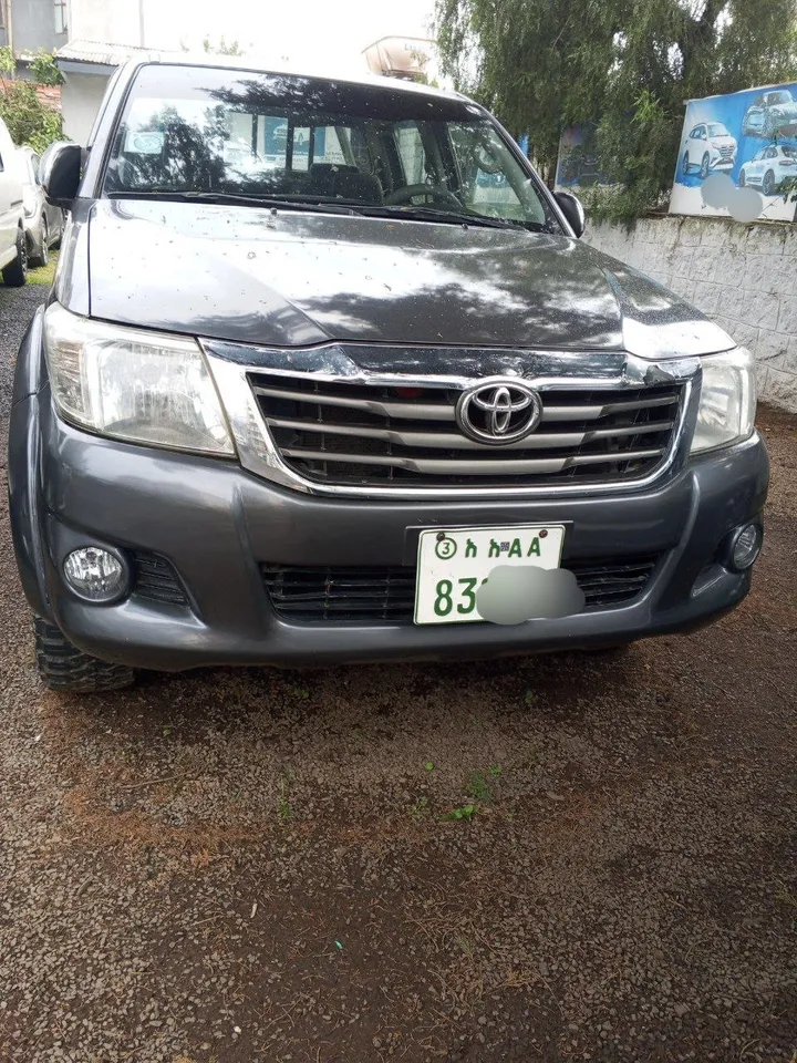 Toyota Hilux Double Cab 2012 Manual – photo 9