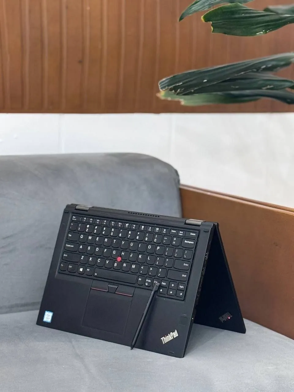 Lenovo ThinkPad Yoga 370 Laptop – photo 3