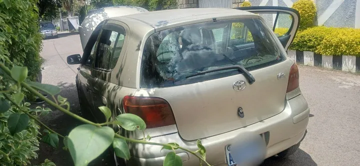 Toyota Vitz 2002 Automatic 1.0L – photo 3
