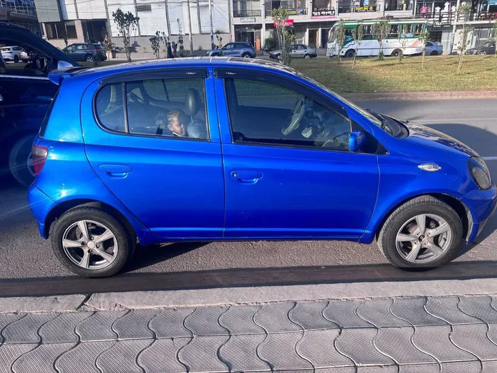 Toyota Vitz 2002 Automatic – photo 5
