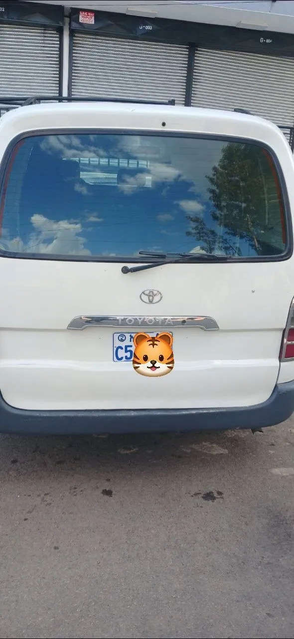 Toyota Hiace 2L Van 2001 – photo 6