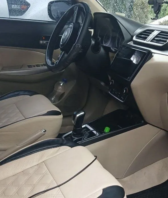 Suzuki Dzire 2023 Automatic – photo 5