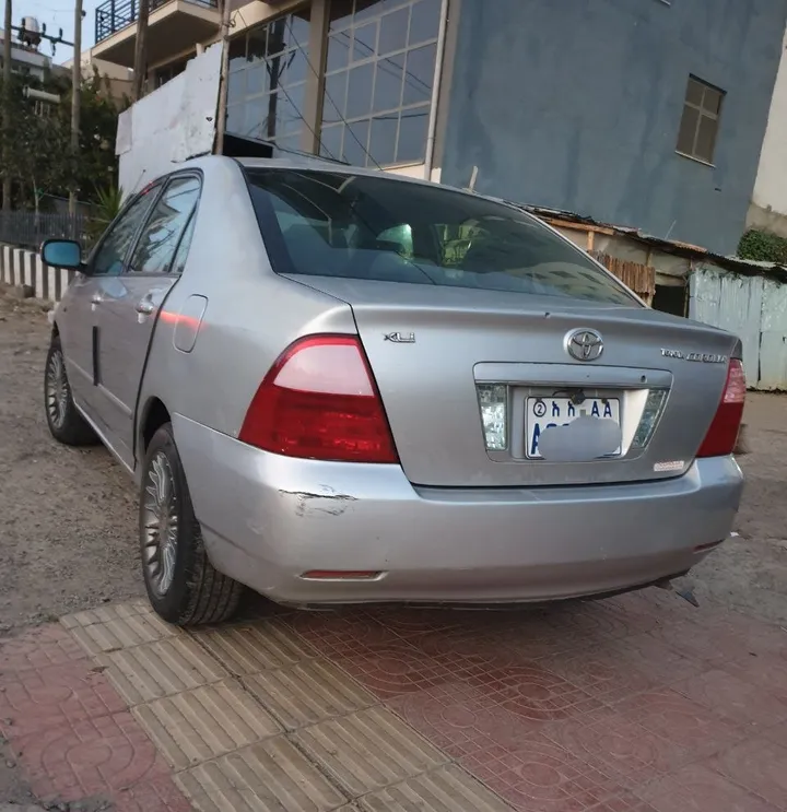Toyota Corolla 2005 Manual Silver – photo 4