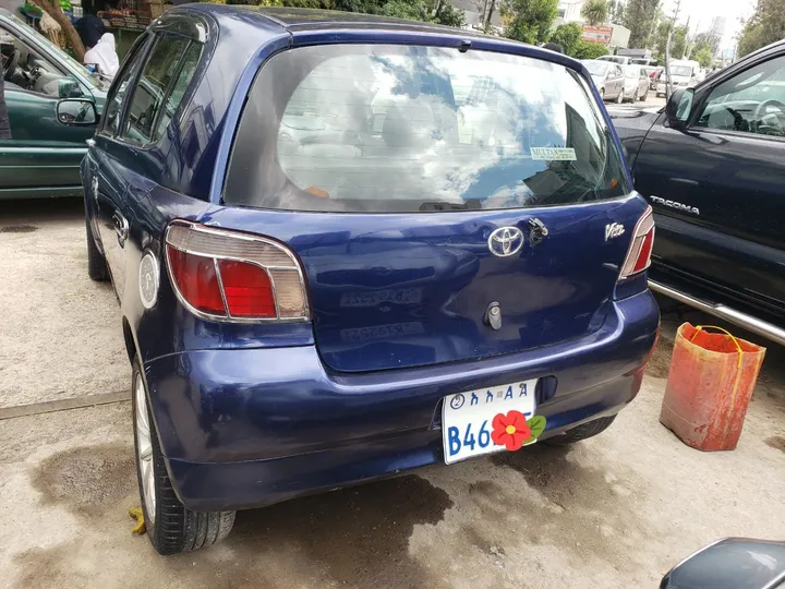 Toyota Vitz 2001 – photo 3