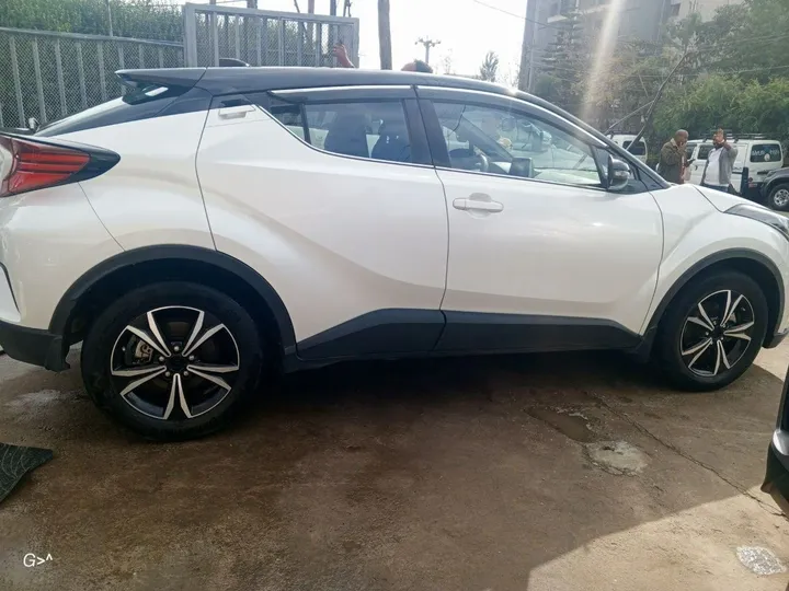 Toyota CHR 2020 1.2T AWD – photo 4