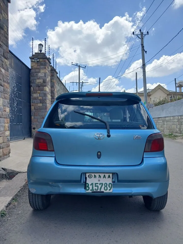 2002 Toyota Vitz Hatchback – photo 3