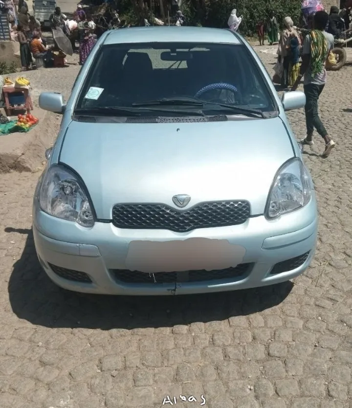 Toyota Vitz 2003 Automatic – photo 4