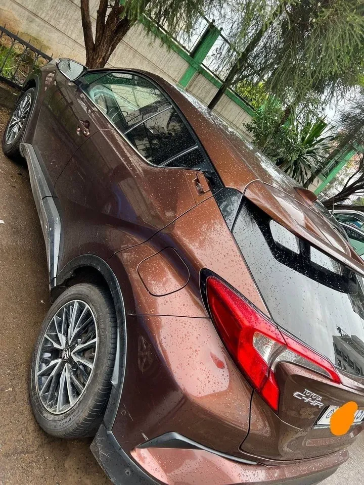 Toyota CHR 2017 Automatic Full Option – photo 3