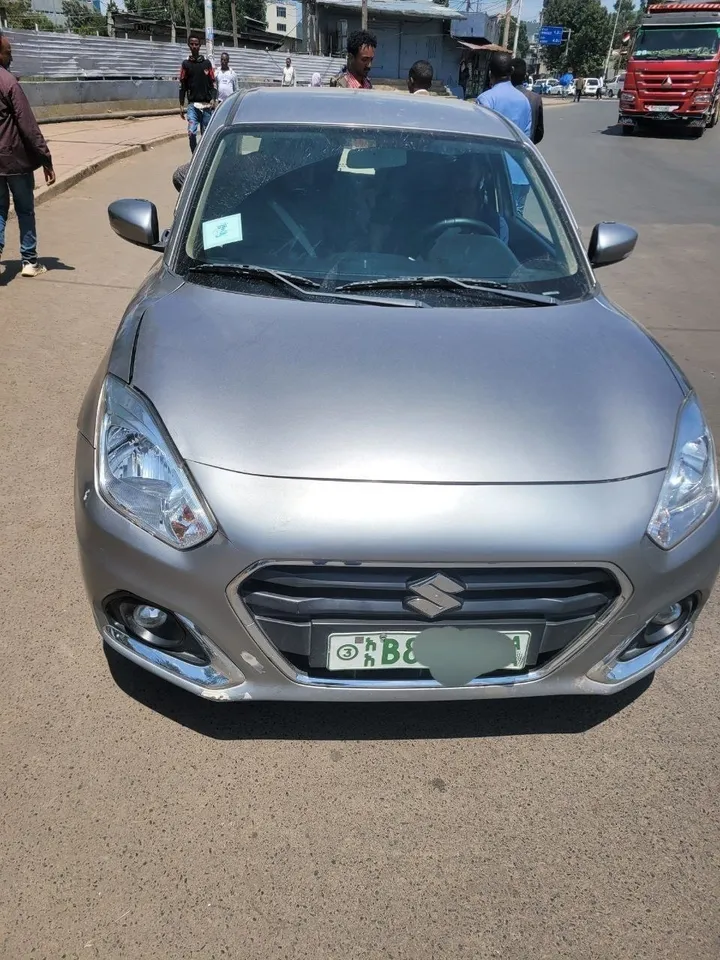 Suzuki Dzire 2022 Automatic – photo 3