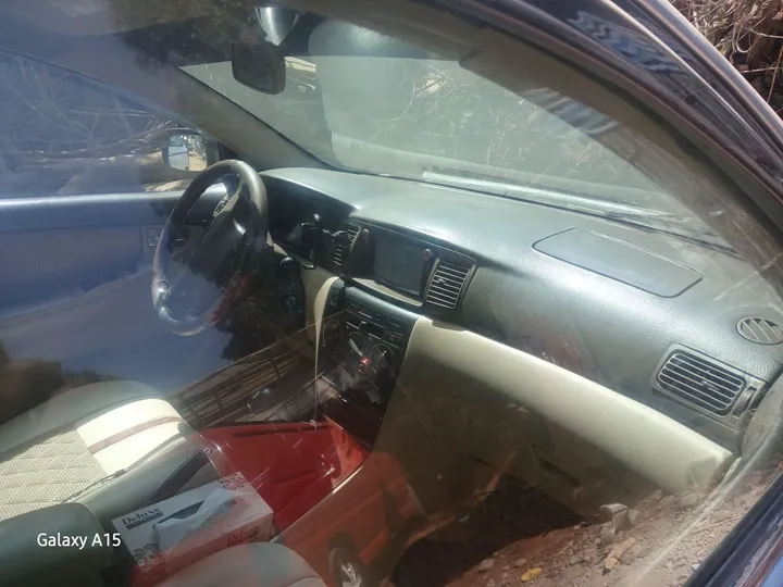 Toyota Corolla 2006 Manual – photo 7