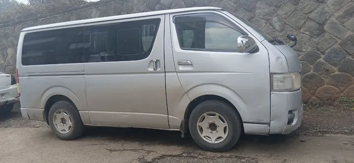 Toyota Hiace Abadula Super GL – photo 7