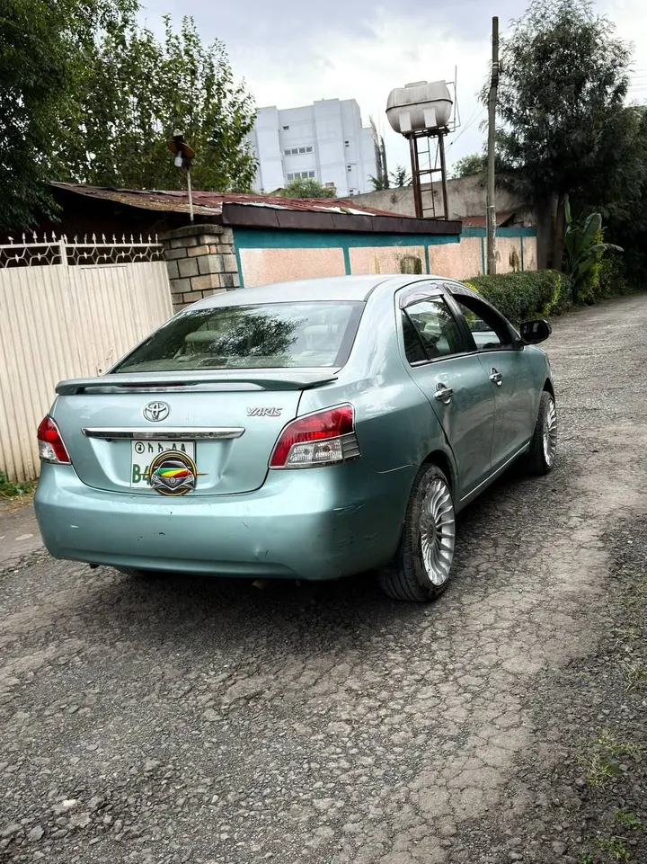 Toyota Yaris Belta 2010 – photo 4