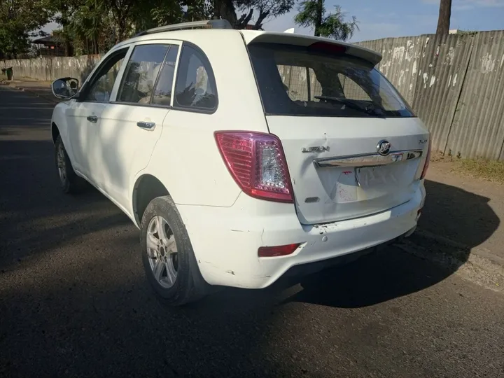 Lifan X-60 SUV – photo 3