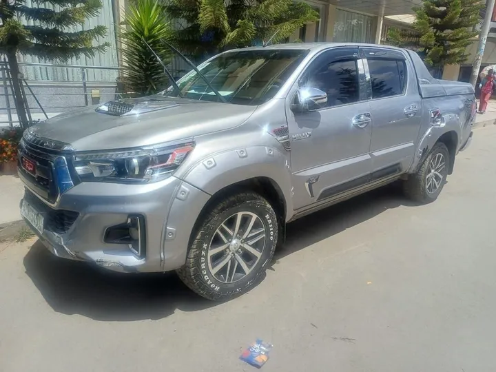 Toyota Revo Double Cab 2017 – photo 5
