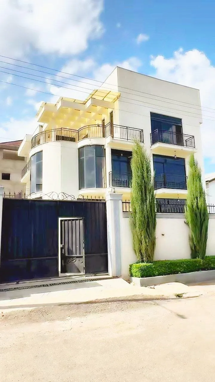 Modern 10 Bedroom House Ayat – photo 7