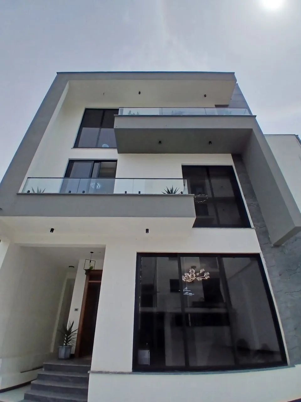 5 Bedroom House in Gurd Shola – photo 3