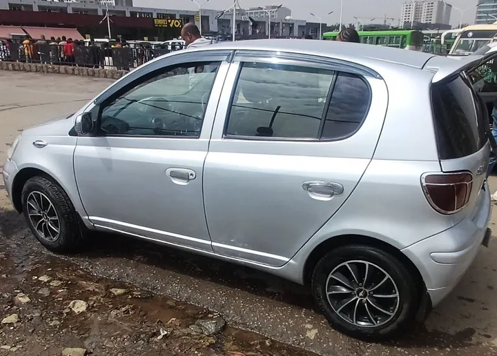 Toyota Vitz 2002 Automatic – photo 7