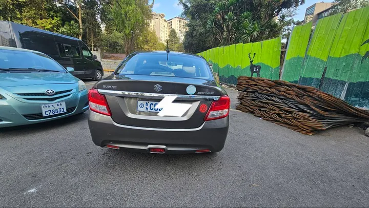 Suzuki Dzire 2022 Automatic 1.2L – photo 4