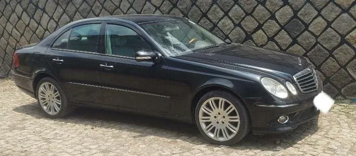 Mercedes Benz E 240 2003 Automatic – photo 4