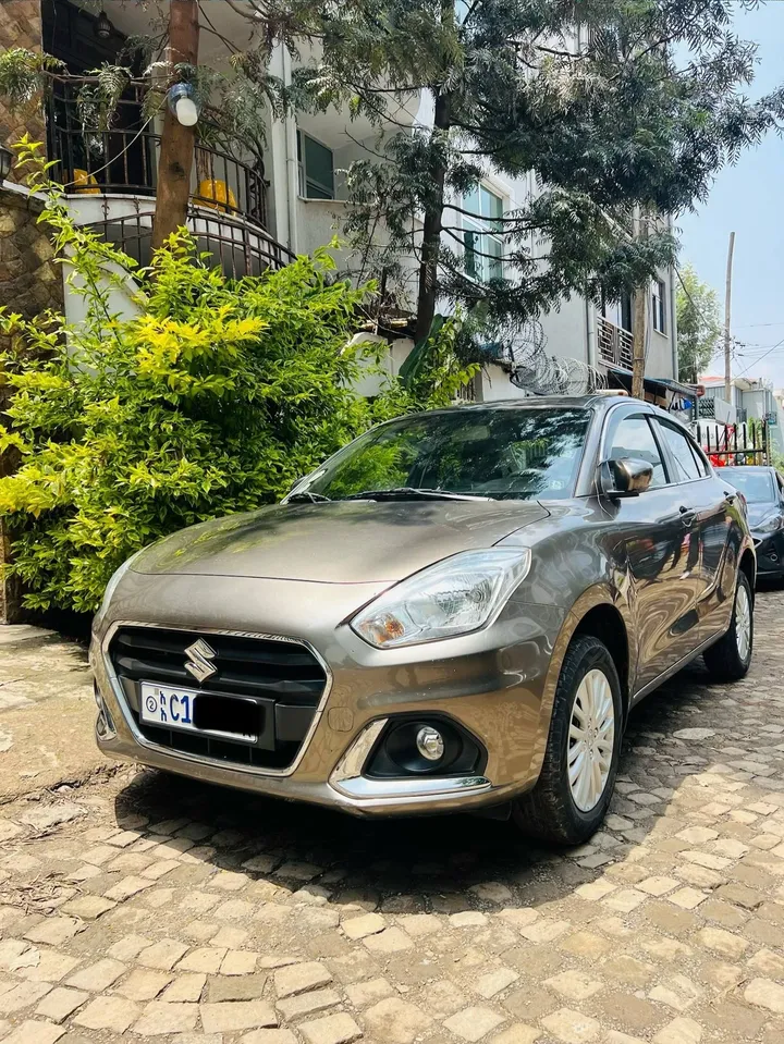 Suzuki Dzire 2022 Automatic – photo 7
