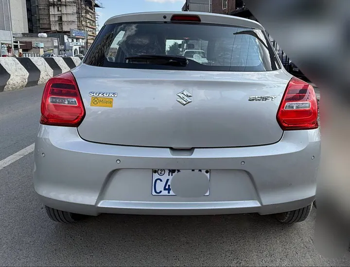 Suzuki Swift 2022 Full Option – photo 4