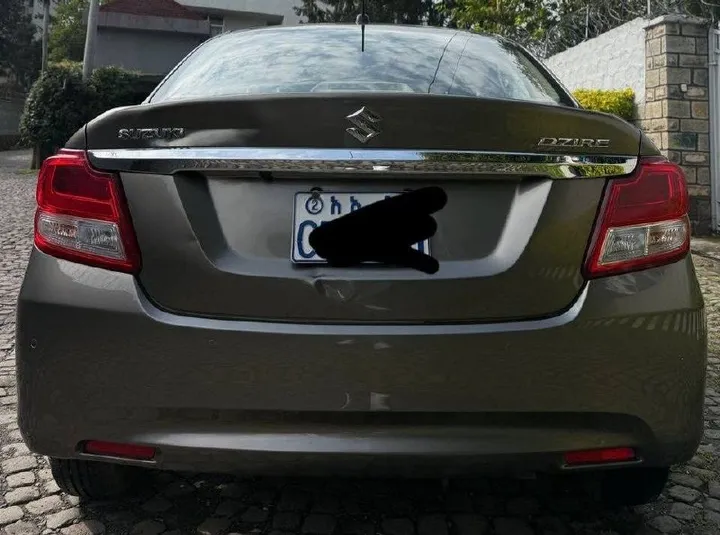 Suzuki Dzire 2022 Automatic – photo 3