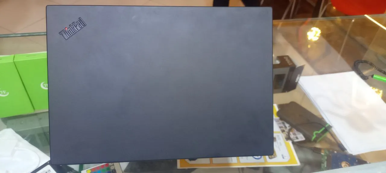 Lenovo ThinkPad T14 Touch i7 Laptop – photo 4