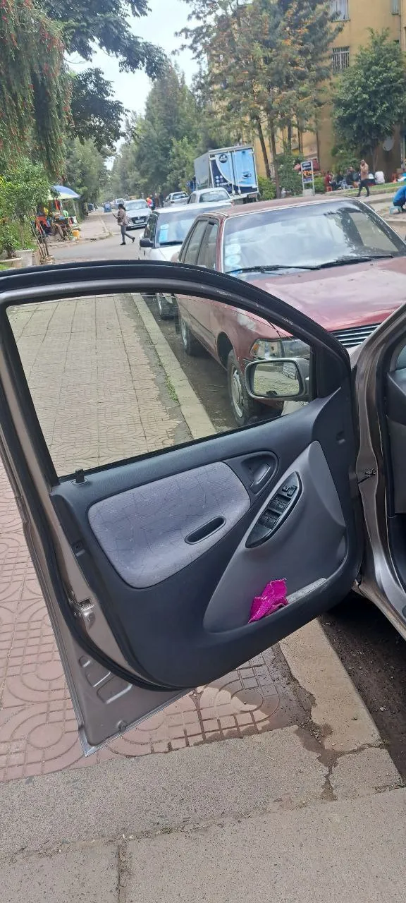Toyota Vitz 2001 Automatic – photo 7