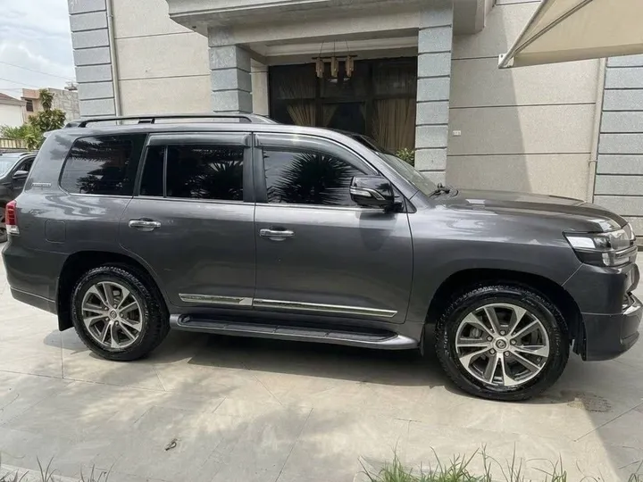 Toyota Landcruiser V8 VXR 2020 – photo 7