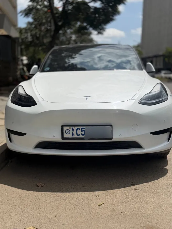Tesla Model Y 2023 – photo 3