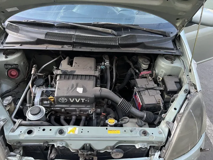 Toyota Vitz 2001 Automatic – photo 4