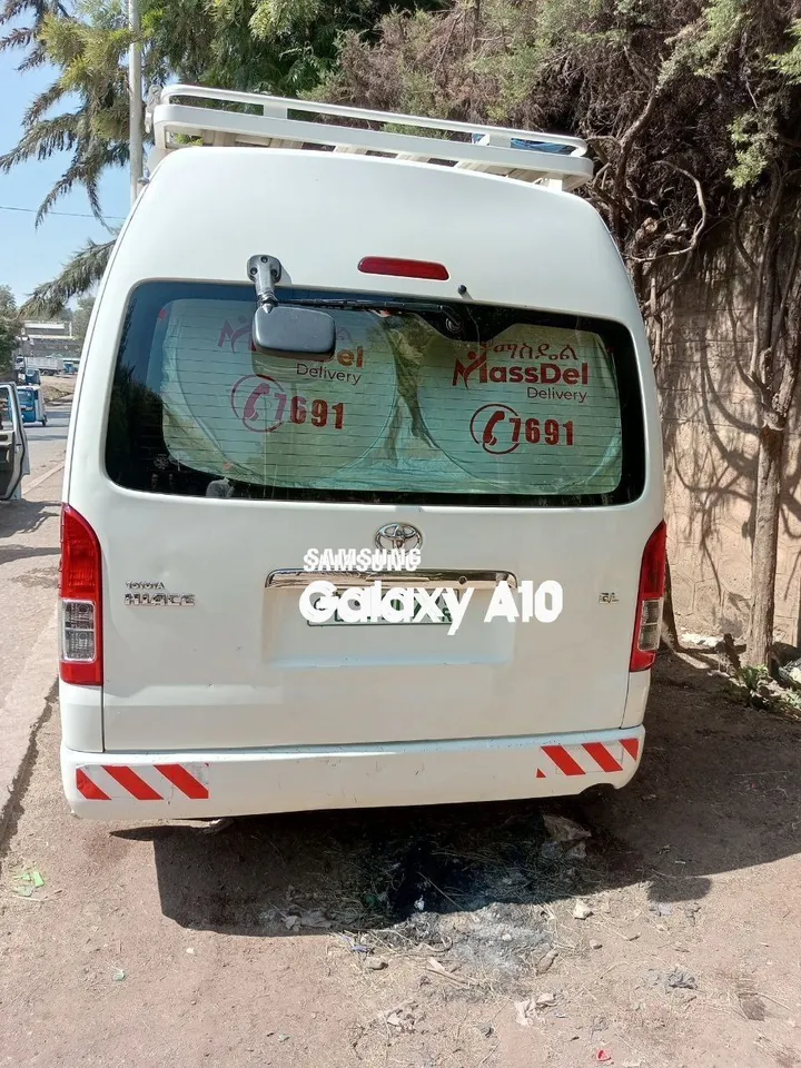 Toyota Hiace ABADULA 2018 Manual – photo 3