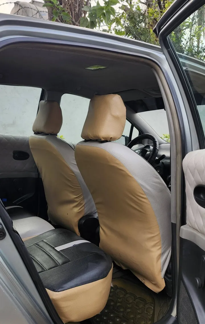 Toyota Yaris Compact 2008 – photo 3