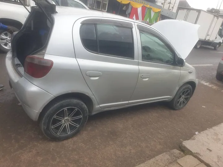Toyota Vitz 2001 Automatic – photo 5
